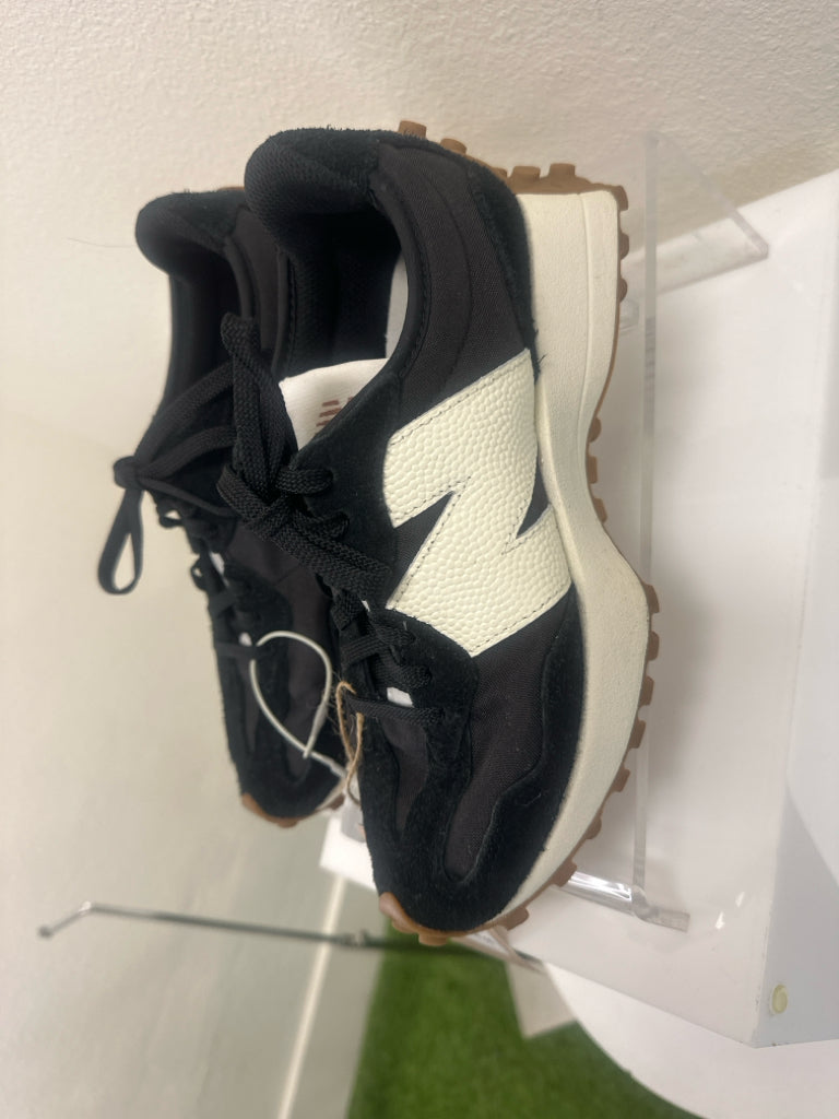 New Balance Shoe Size 6.5 Black Sneakers