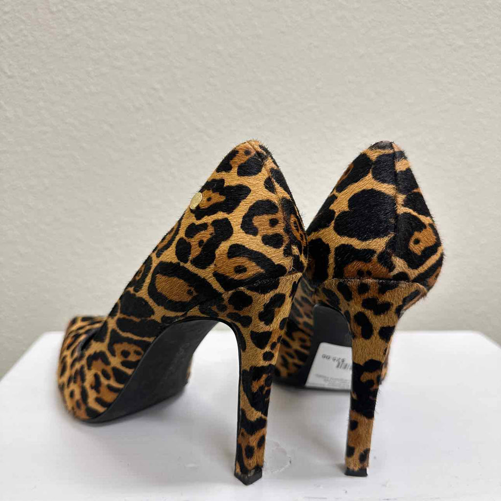 Calvin Klein Shoe Size 9 Leopard Pump Point Heels