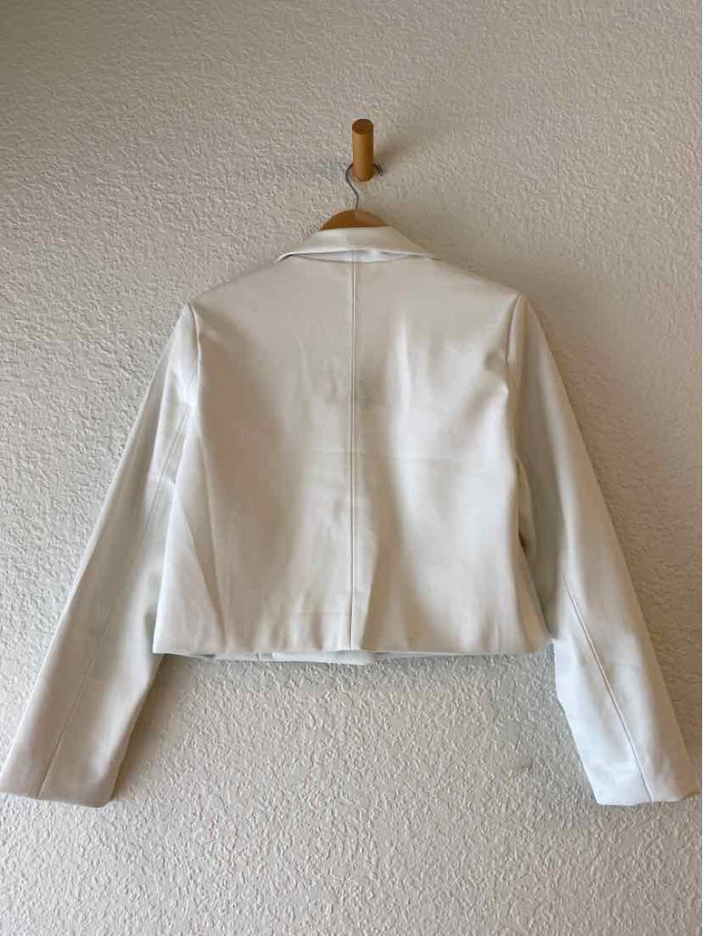Cropped Pleather Off White Blazer