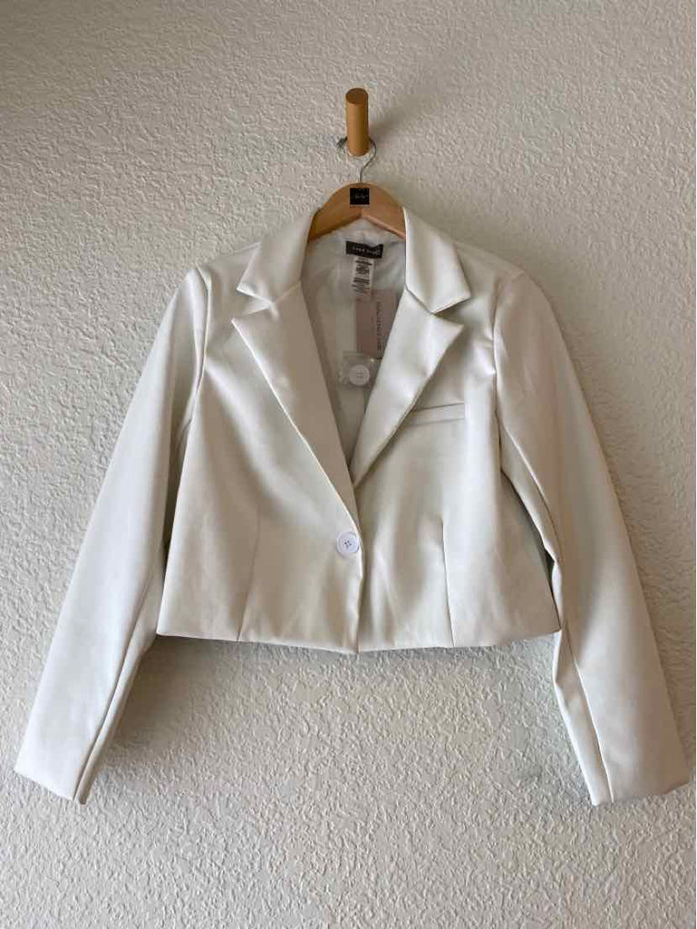Cropped Pleather Off White Blazer