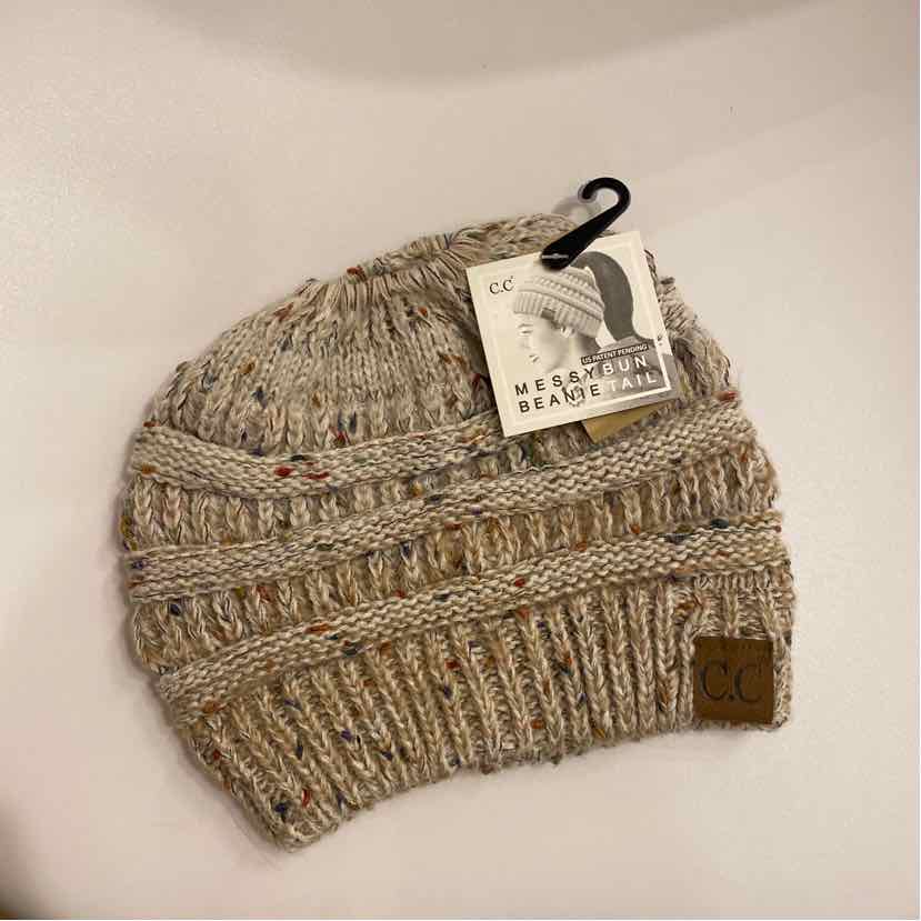 C.C Flecked Ombre Oatmeal Tail Beanie